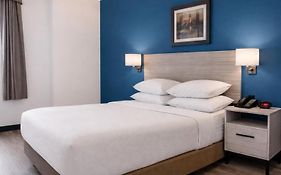 Signature Stay Inn & Suites - Downtown Hamilton